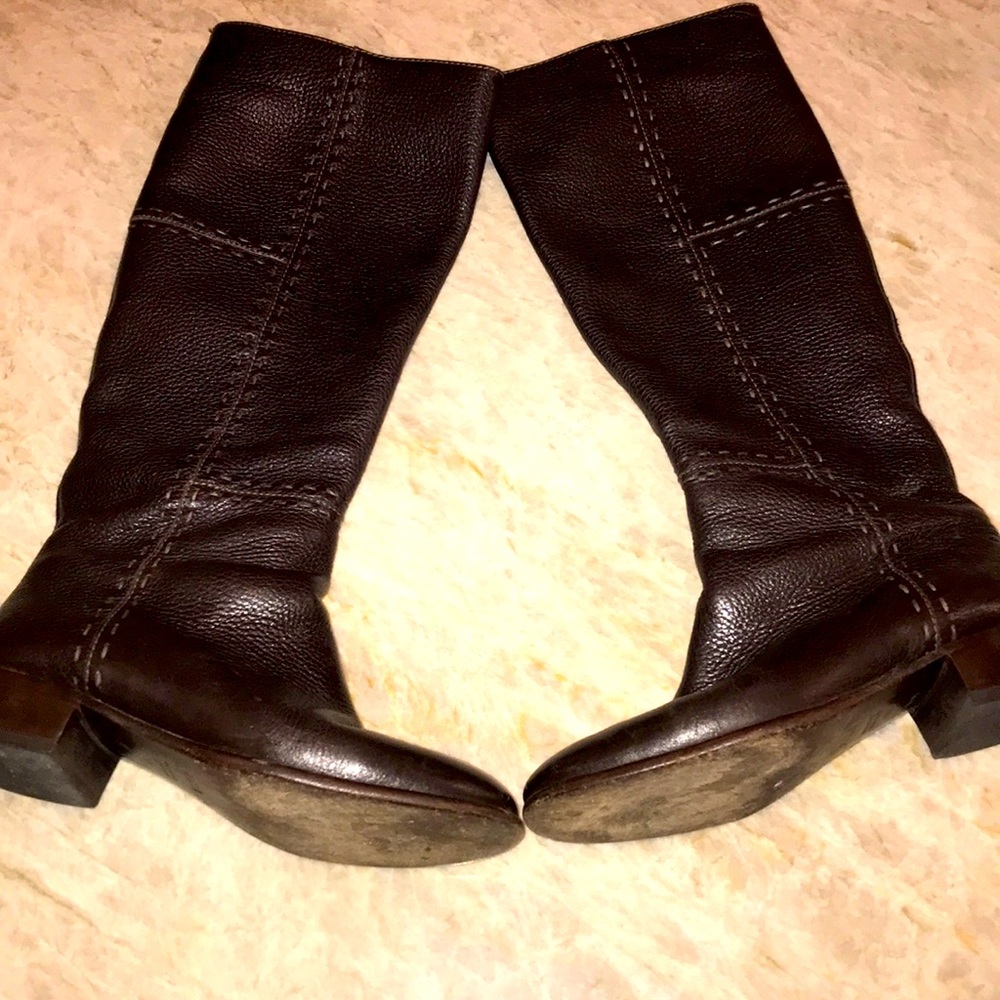 💯 authentic Fendi chocolate boots sz 38